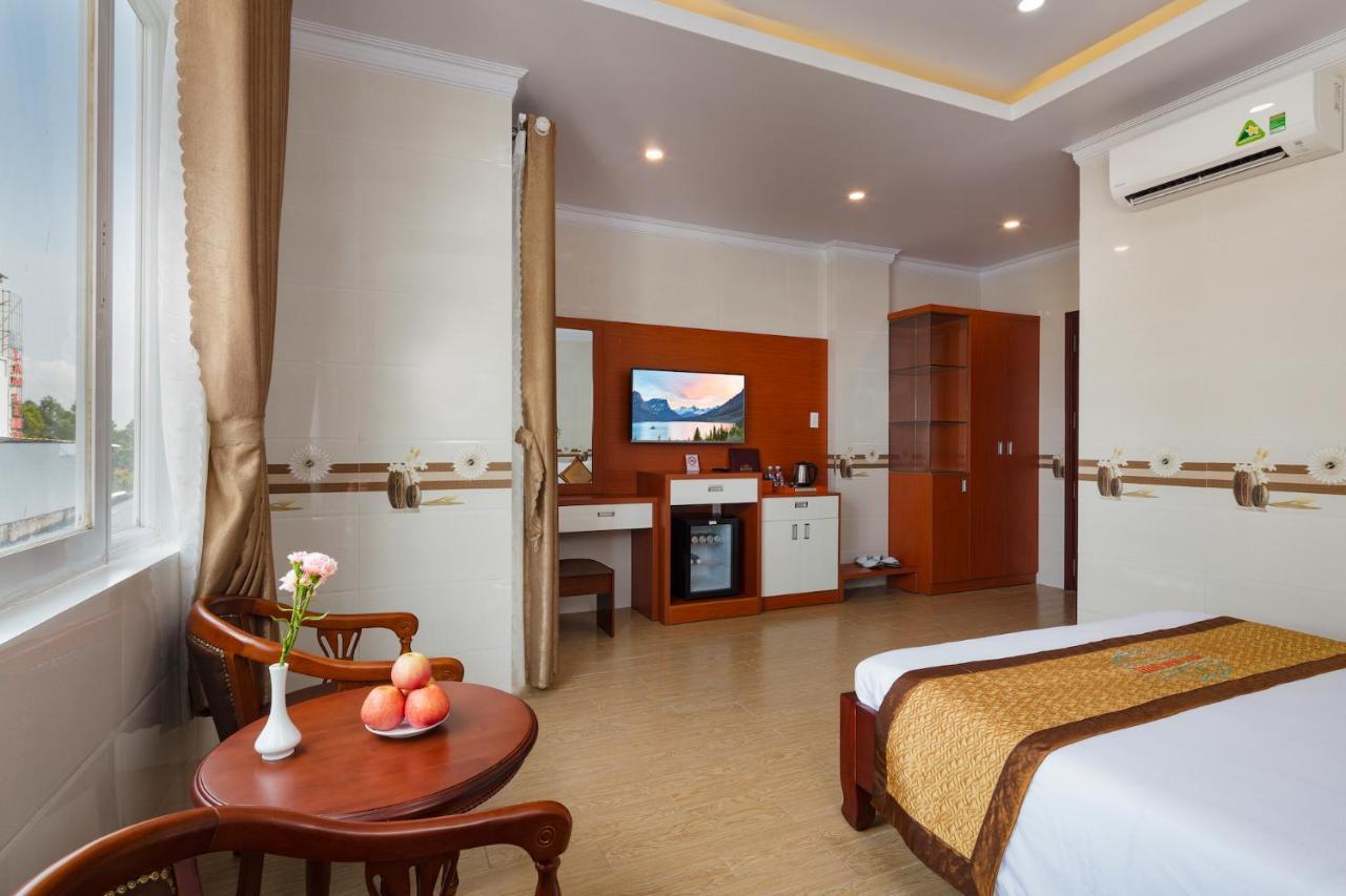 Phuc Ngoc Hotel Rach Gia Exterior foto